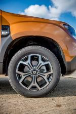 Dacia Duster 4WD 2018 года (UK)
